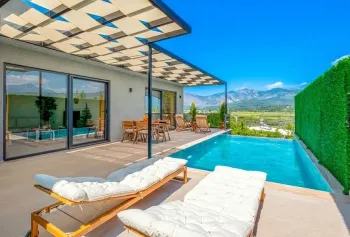 Seydikemer modern villa with garden and pool